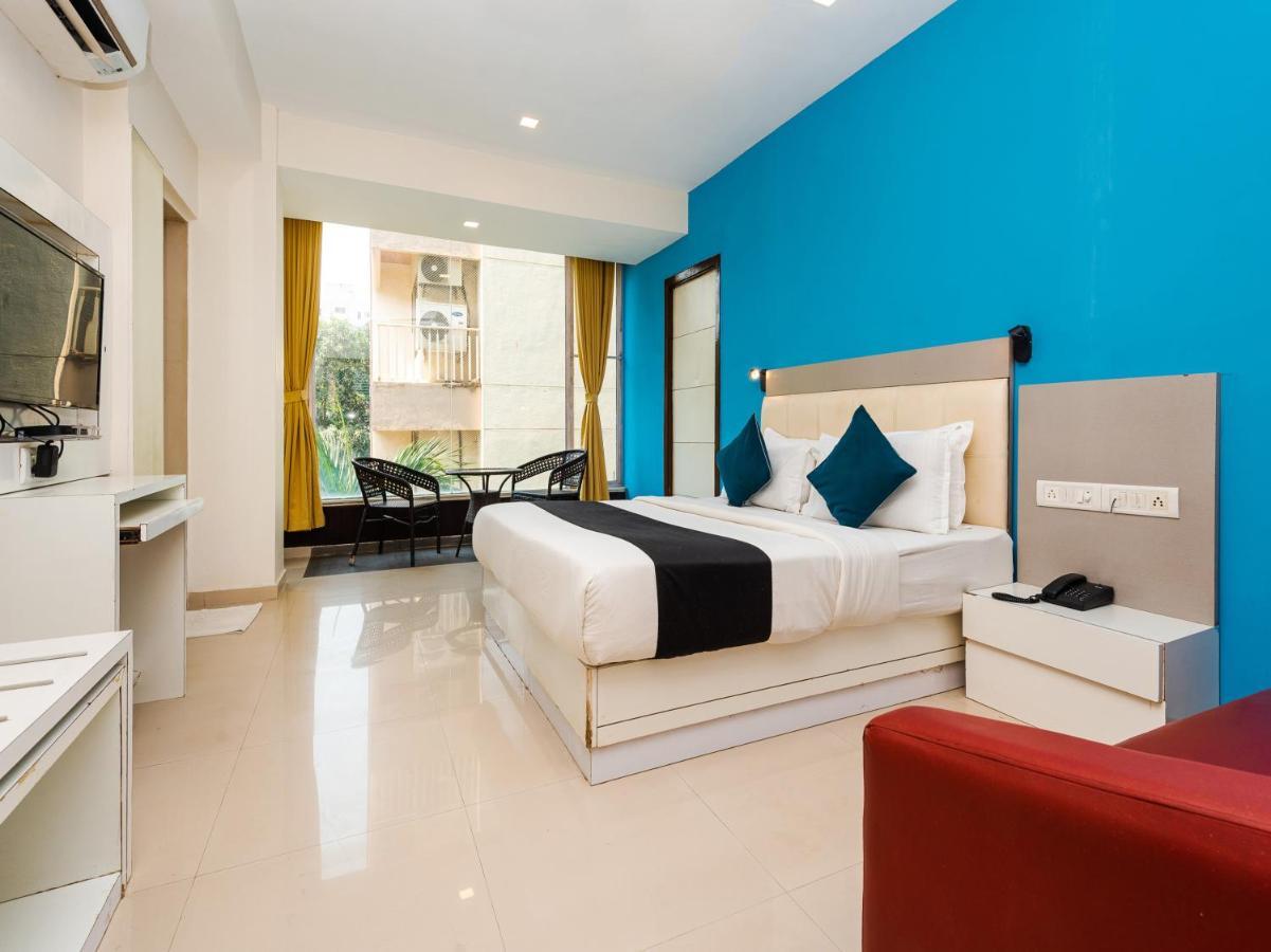 Hotel Aura - Near Malad Link Road Gorai Exterior foto